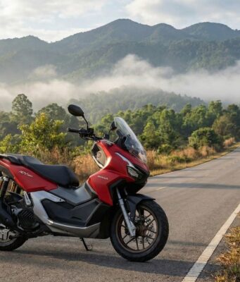 Apa Kelebihan Motor Berbody Besar Seperti ADV 160? ADV 160